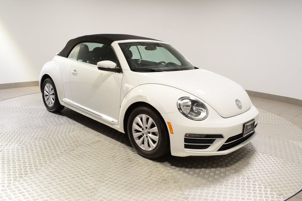 Used 2019 Volkswagen Beetle 2.0T S FWD image 12