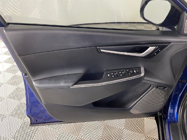 Certified 2023 Kia EV6 Wind AWD/4WD image 15