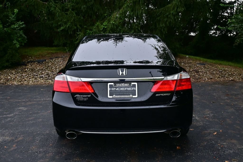 Used 2015 Honda Accord Sport image 8