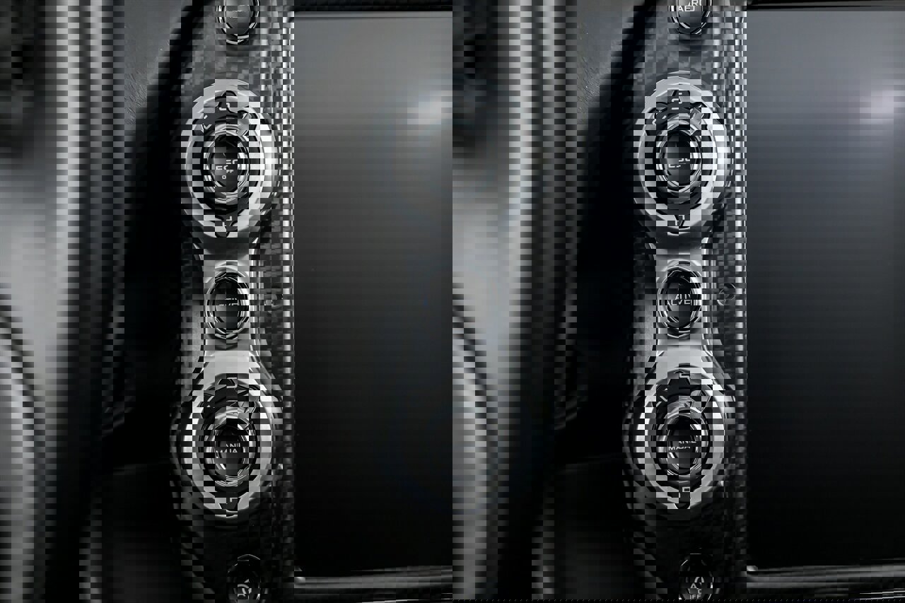 Used 2022 McLaren 765LT image 36