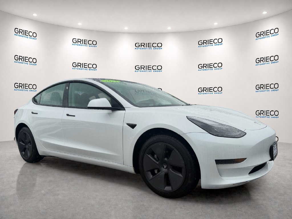 Used 2023 Tesla Model 3 Standard Range RWD image 1