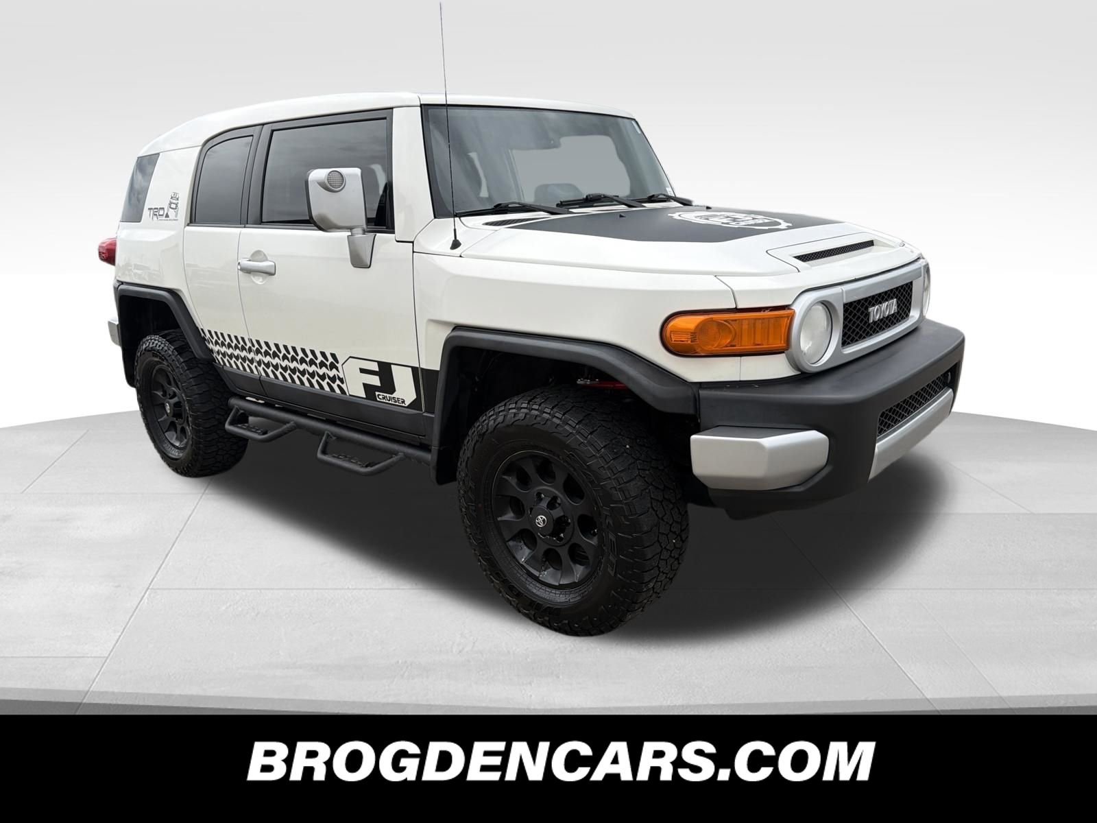 Used 2013 Toyota FJ Cruiser 4WD image 1