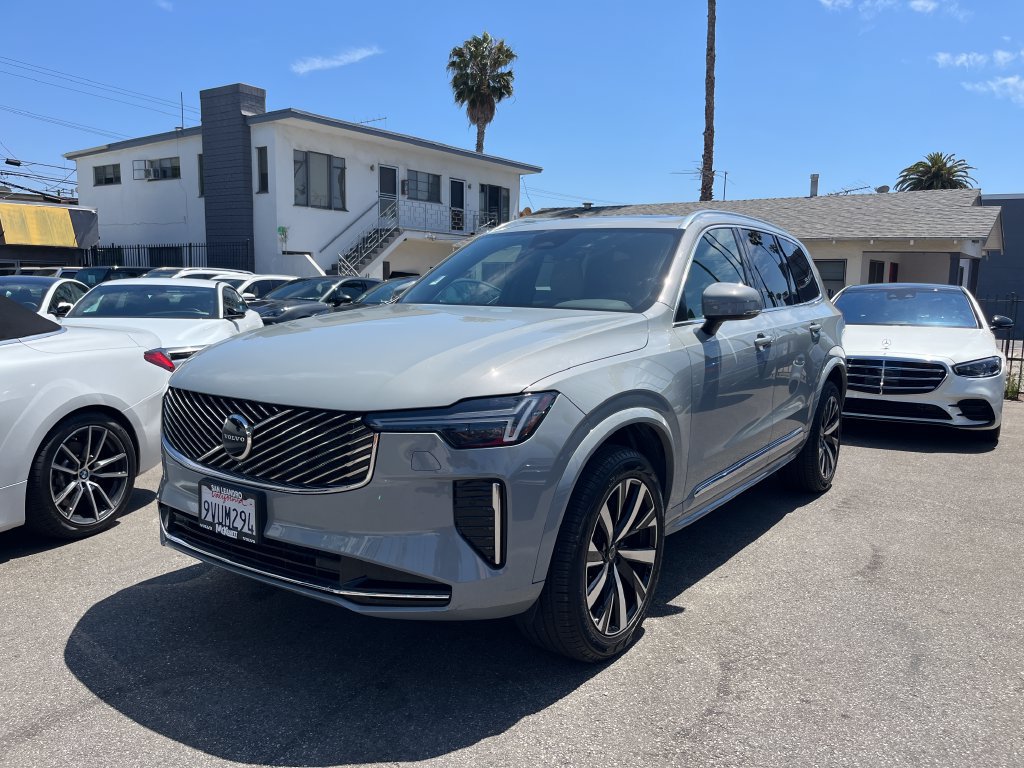 Used 2025 Volvo XC90 B5 Core w/ Protection Package Premier
