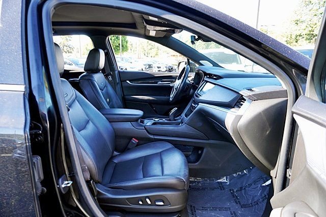 Used 2023 Cadillac XT5 Premium Luxury image 11