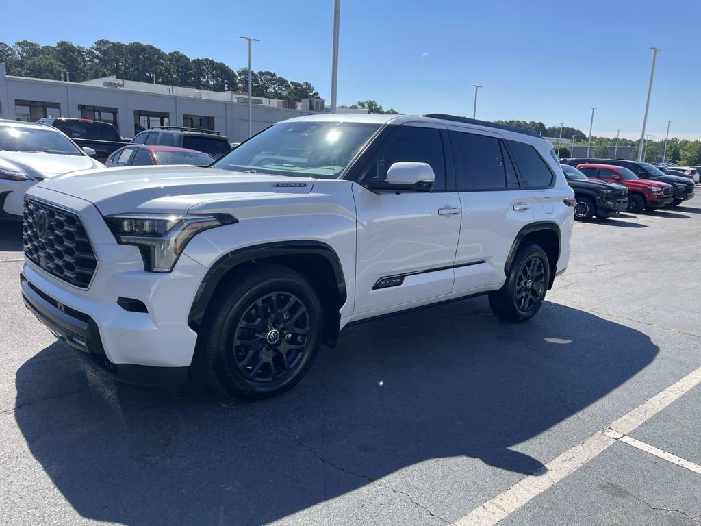 Used 2024 Toyota Sequoia Platinum AWD/4WD image 5