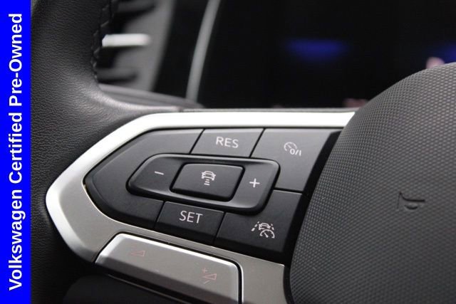 Used 2025 Volkswagen Jetta SE image 28