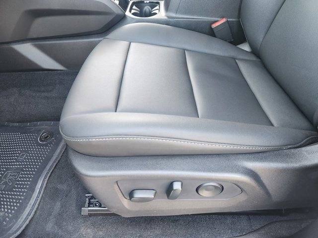 Used 2025 Chevrolet Colorado LT w/ LT Convenience Package image 25