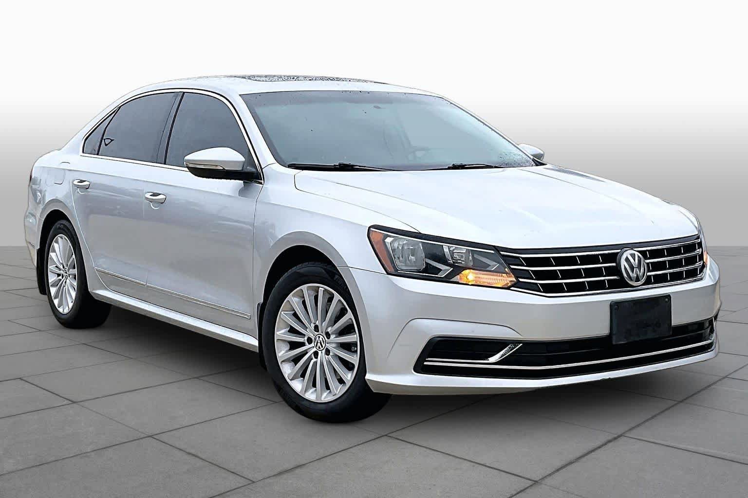 Used 2016 Volkswagen Passat 1.8T SE FWD image 3