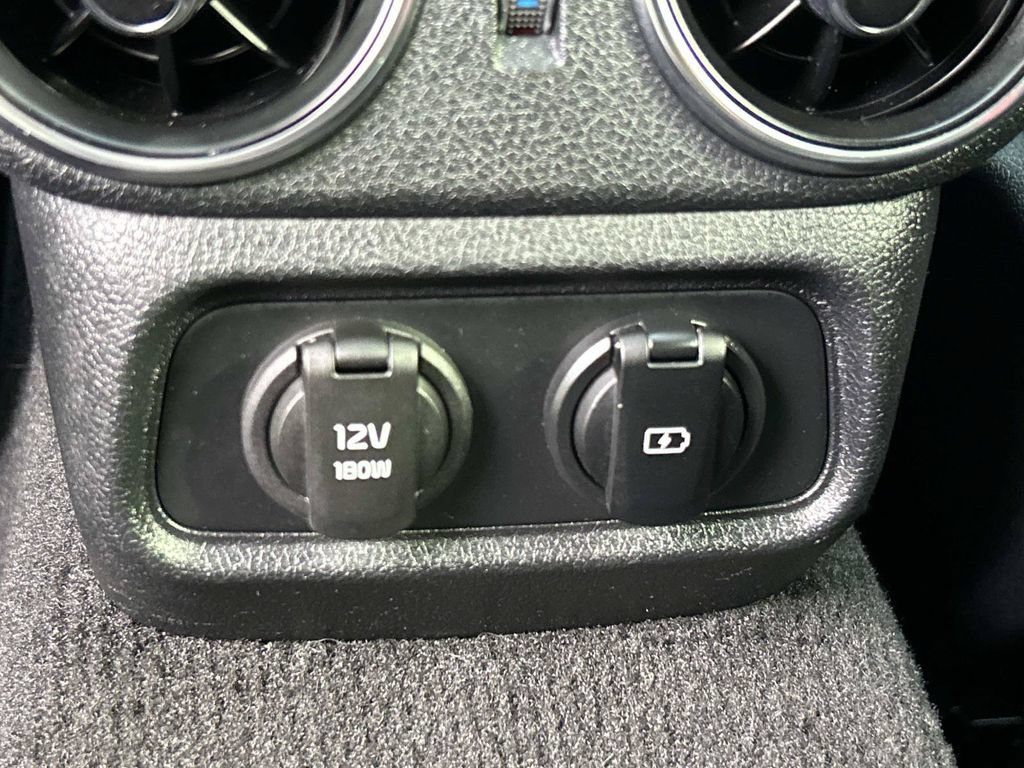 Used 2023 Kia Stinger GT2 AWD/4WD image 22
