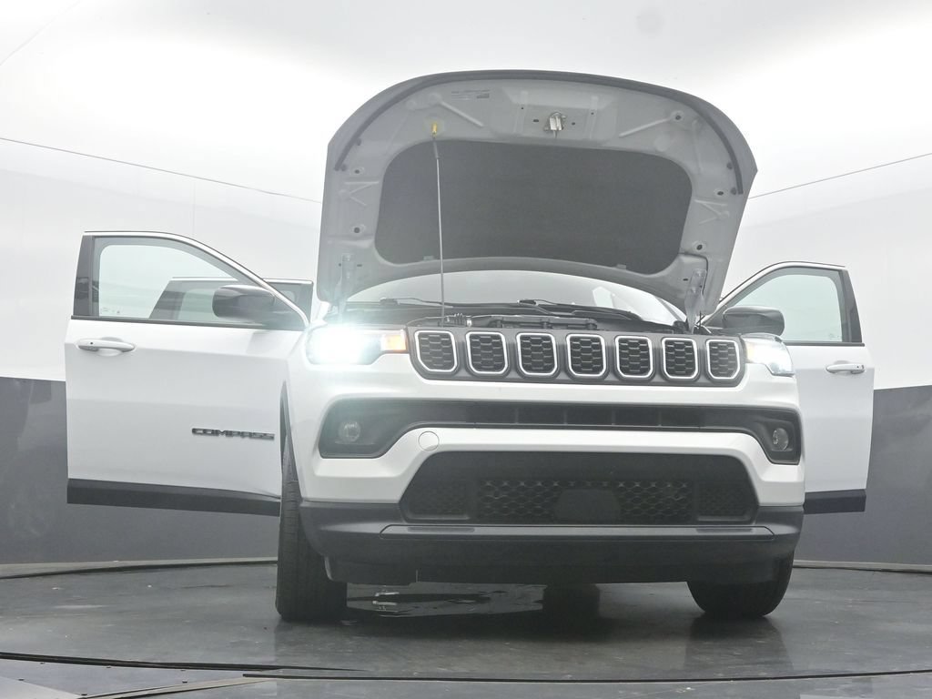Used 2024 Jeep Compass Latitude AWD/4WD image 60