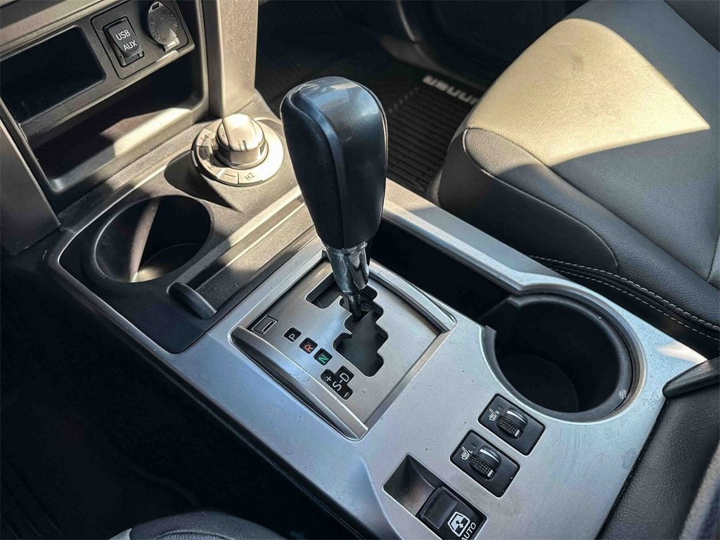 Used 2018 Toyota 4Runner SR5 Premium image 34