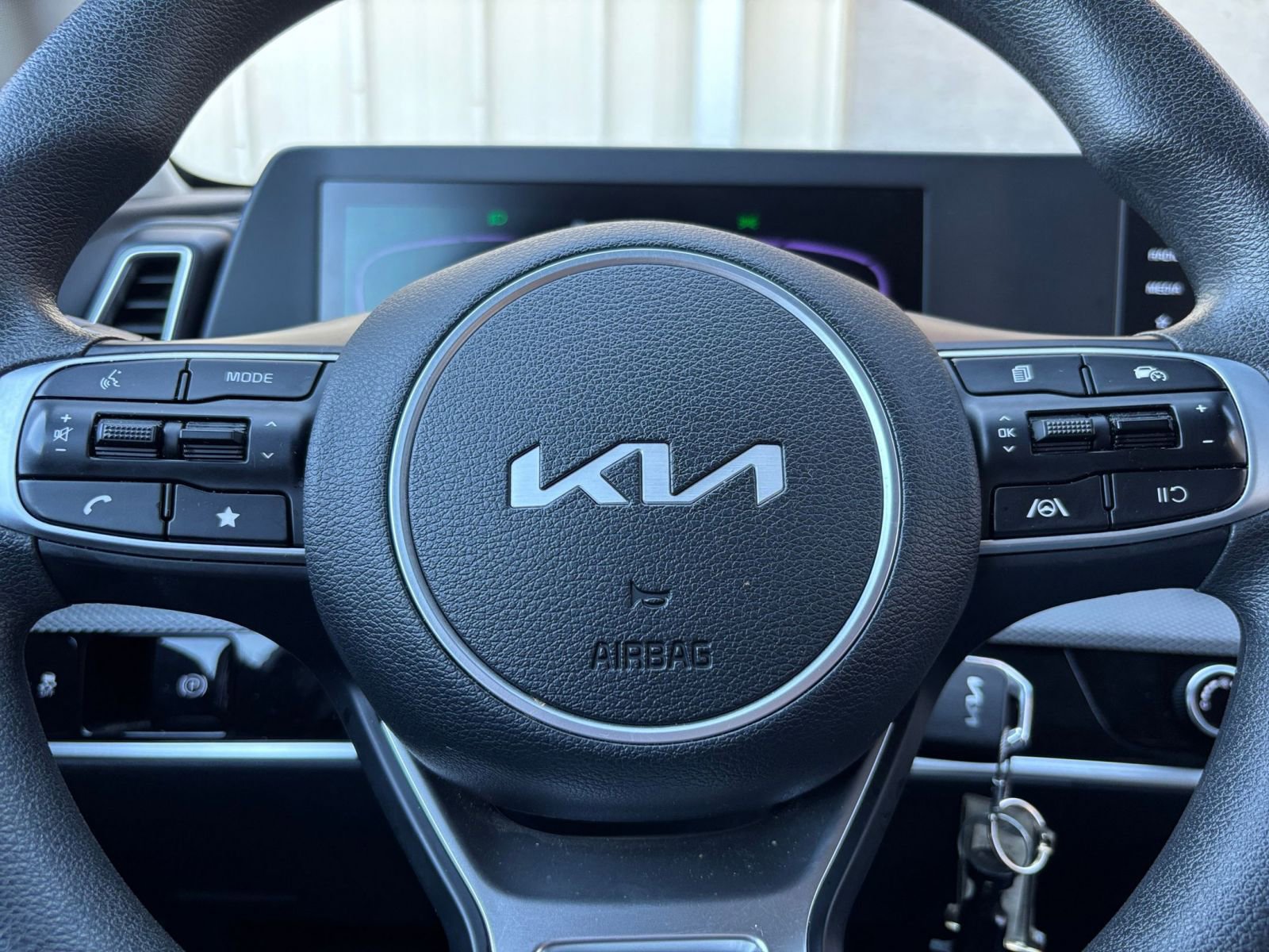 Used 2025 Kia Sportage LX FWD image 27