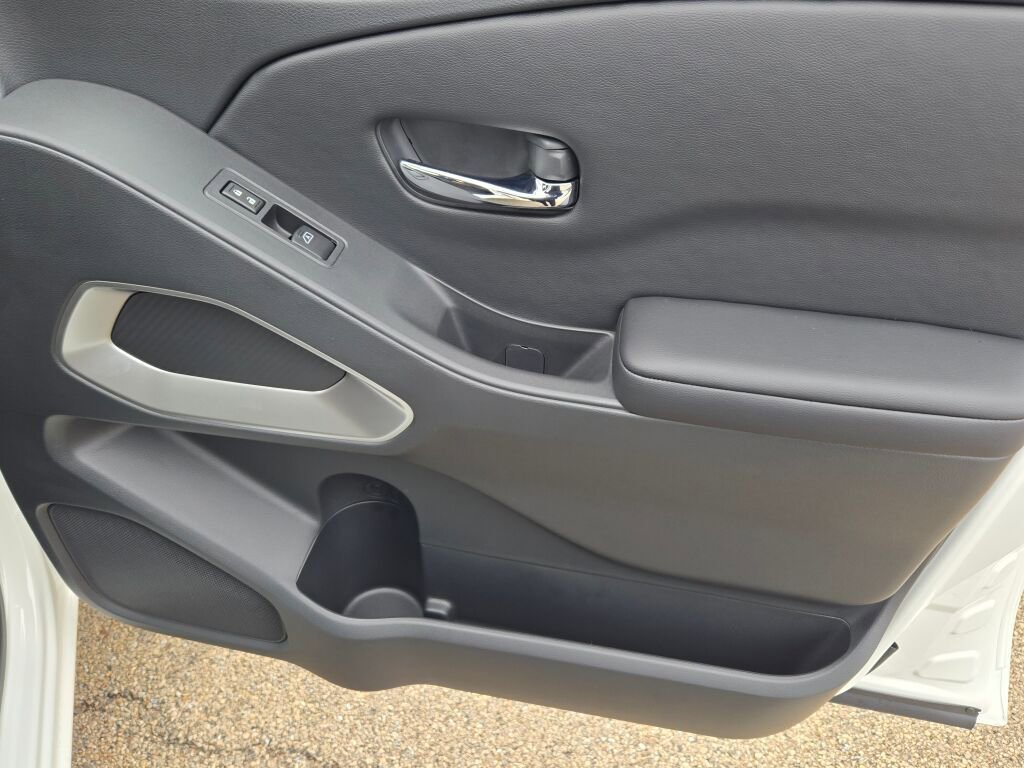 New 2026 Nissan Frontier SV w/ All-Weather Content Package image 5