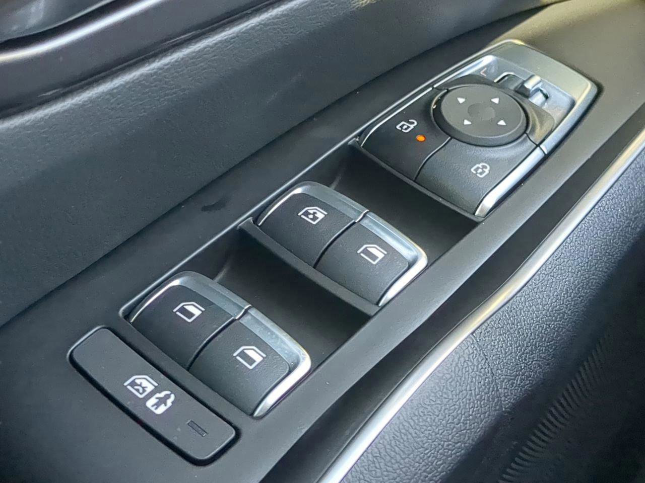 New 2026 Kia Sorento S w/ S Panoramic Sunroof Package image 13