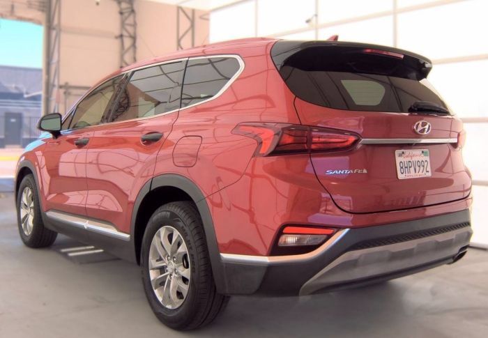 Used 2019 Hyundai Santa Fe SEL FWD image 3