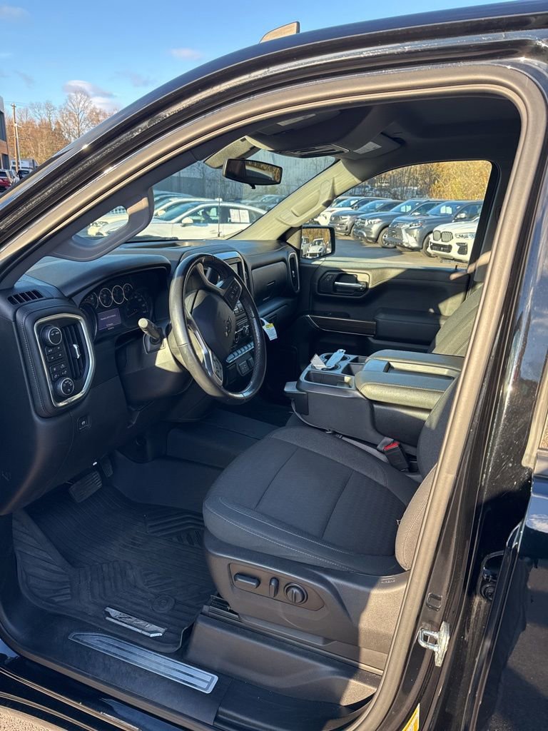 Used 2022 Chevrolet Silverado 1500 RST image 10