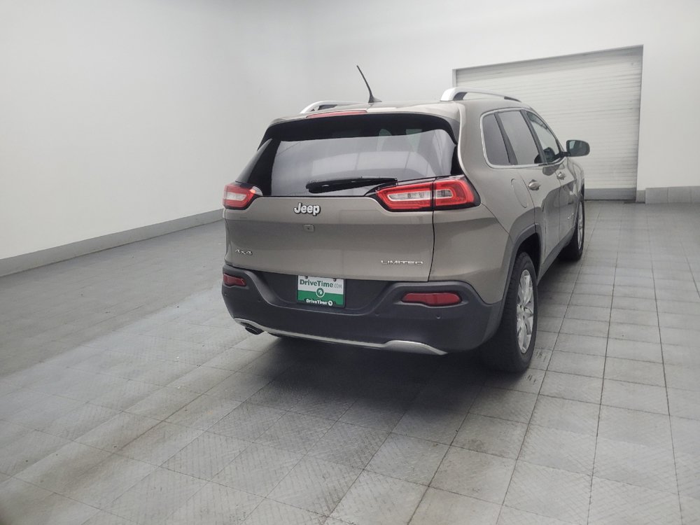 Used 2018 Jeep Cherokee Limited w/ Technology Group AWD/4WD image 9
