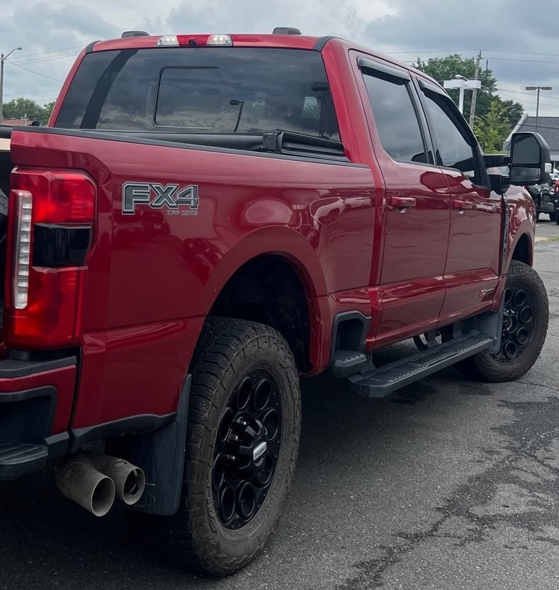 Used 2023 Ford F350 Lariat w/ Lariat Ultimate Package AWD/4WD image 4