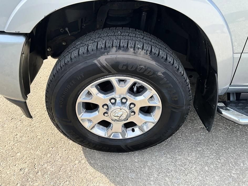 Used 2022 RAM 3500 Laramie image 10