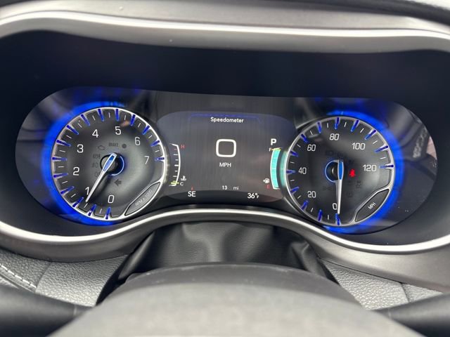 New 2026 Chrysler Pacifica Select image 13