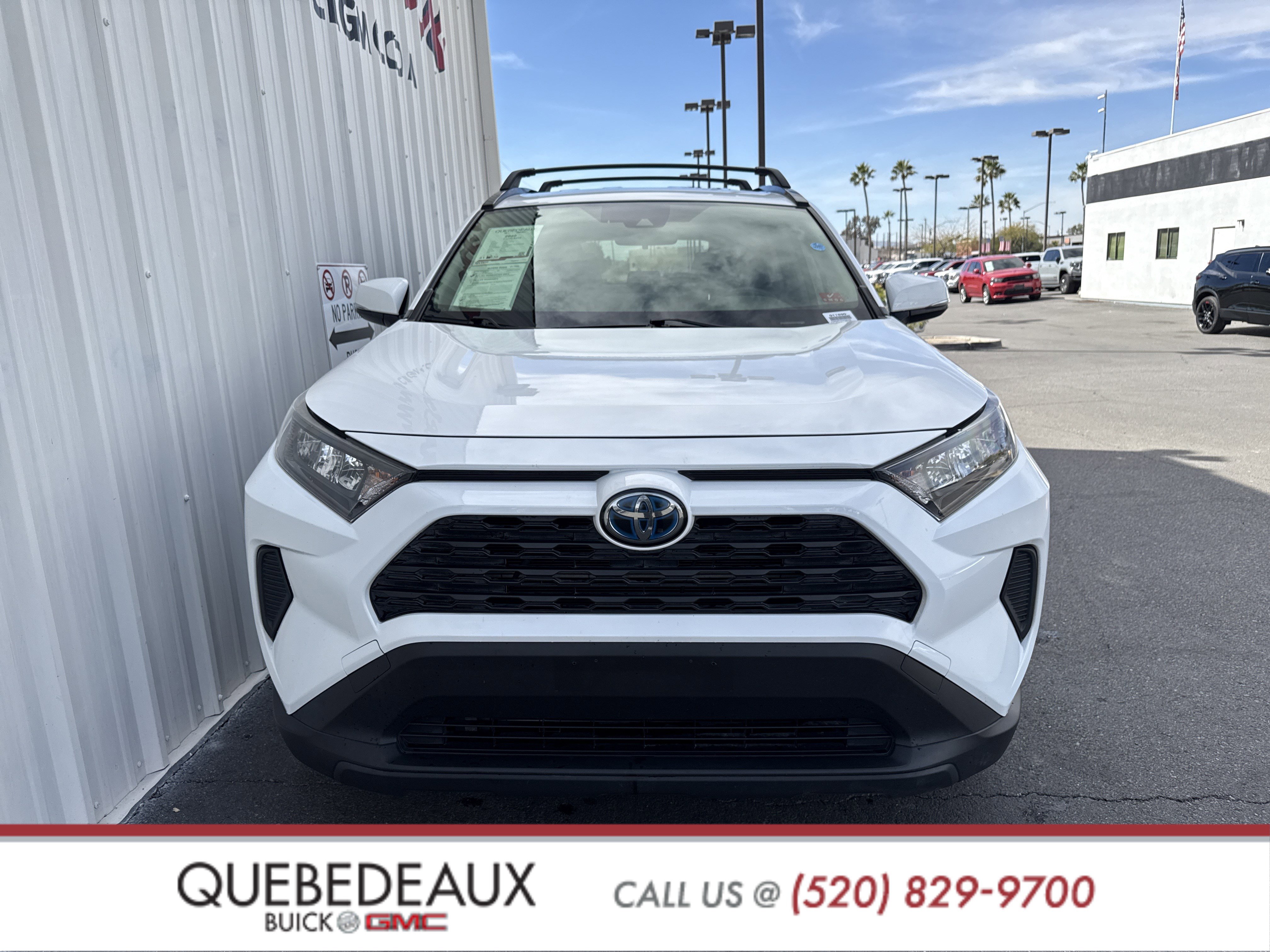 Used 2020 Toyota RAV4 LE image 4