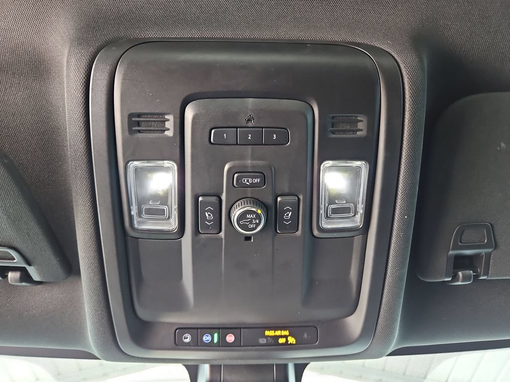 Used 2021 Chevrolet Tahoe RST w/ Luxury Package AWD/4WD image 21