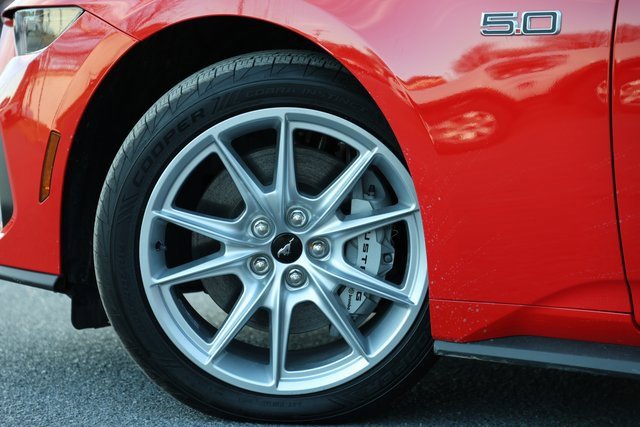 Certified 2025 Ford Mustang GT Premium image 8