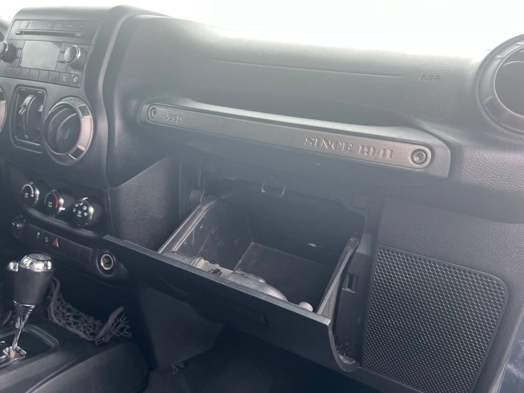 Used 2016 Jeep Wrangler Unlimited Sport w/ Power Convenience Group AWD/4WD image 28