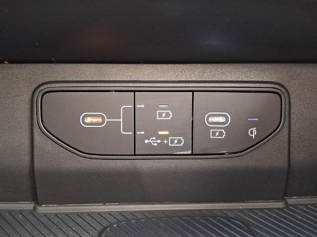 Certified 2026 Kia Sportage EX FWD image 23