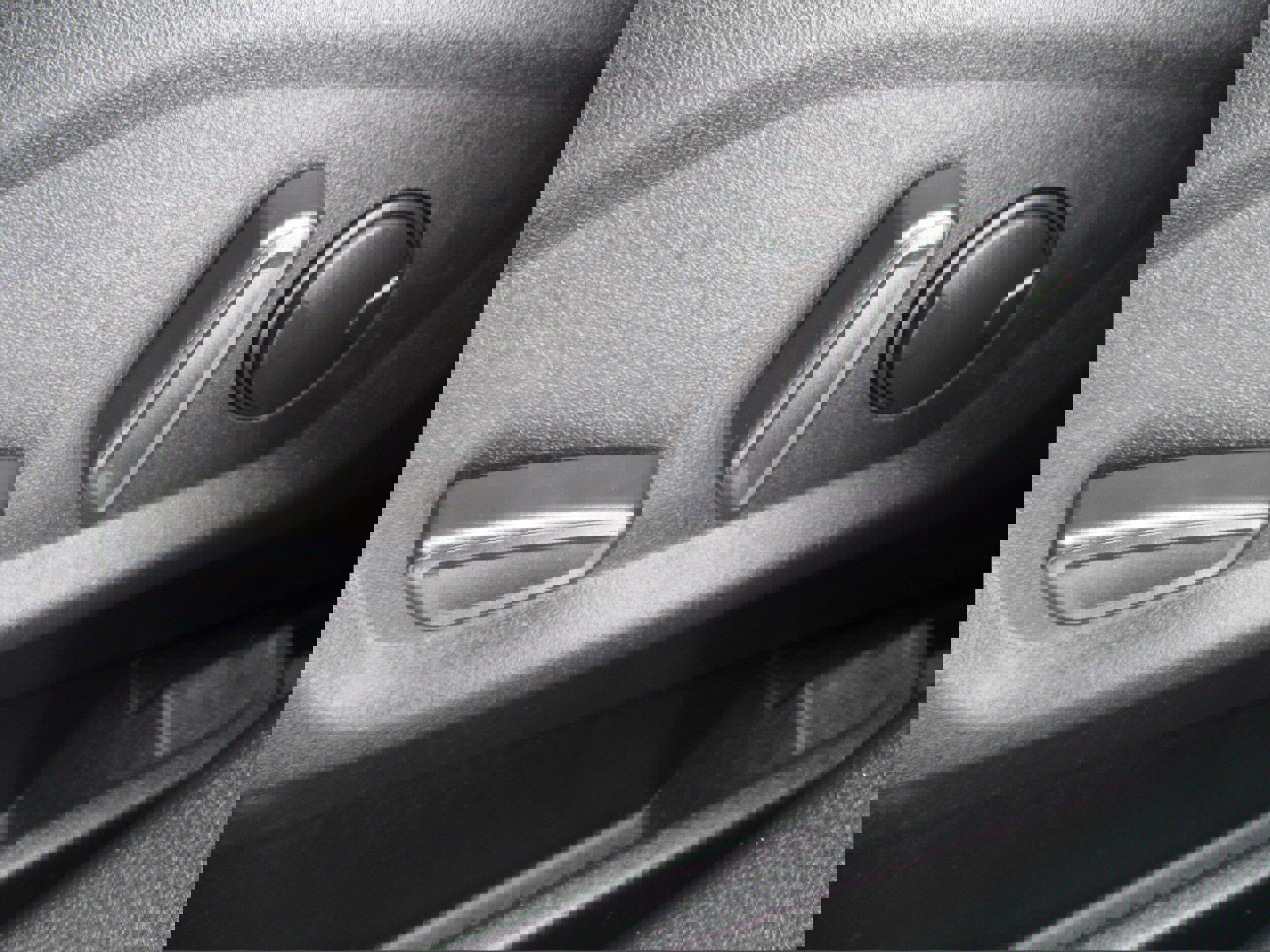 Used 2024 Ford Edge Titanium image 38