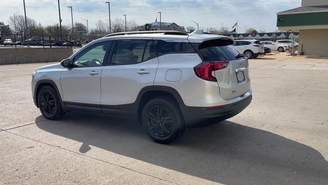 Used 2021 GMC Terrain SLE w/ Driver Convenience Package FWD image 6