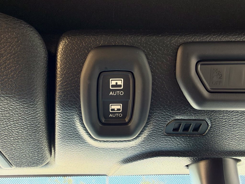 Used 2023 Jeep Wrangler Unlimited Rubicon 4xe w/ Cold Weather Group AWD/4WD image 31