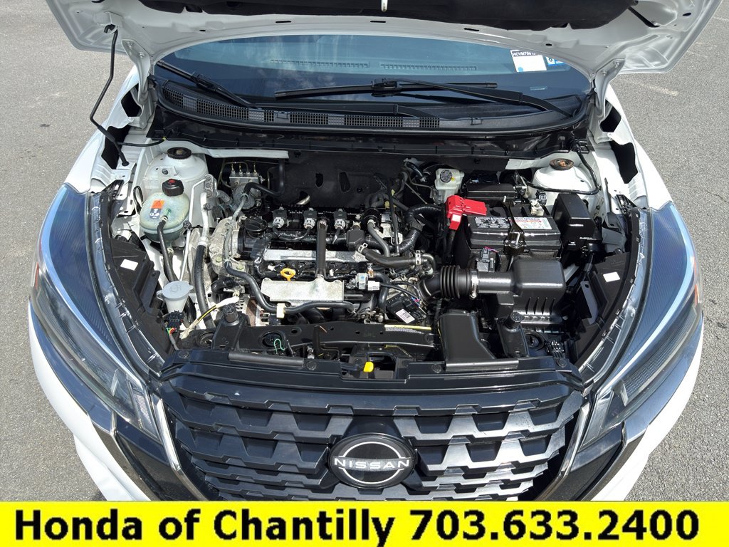 Used 2022 Nissan Kicks SR FWD image 29