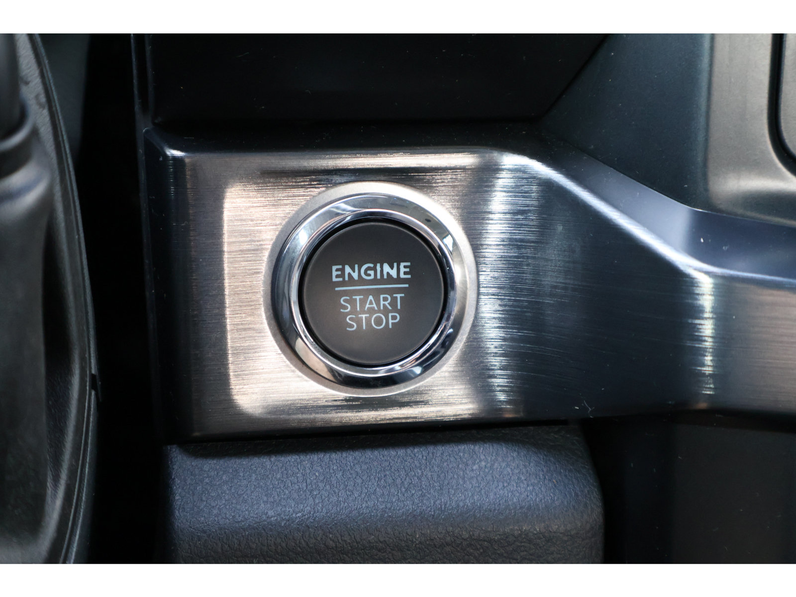 Used 2025 Ford F250 Lariat w/ Lariat Ultimate Package AWD/4WD image 9