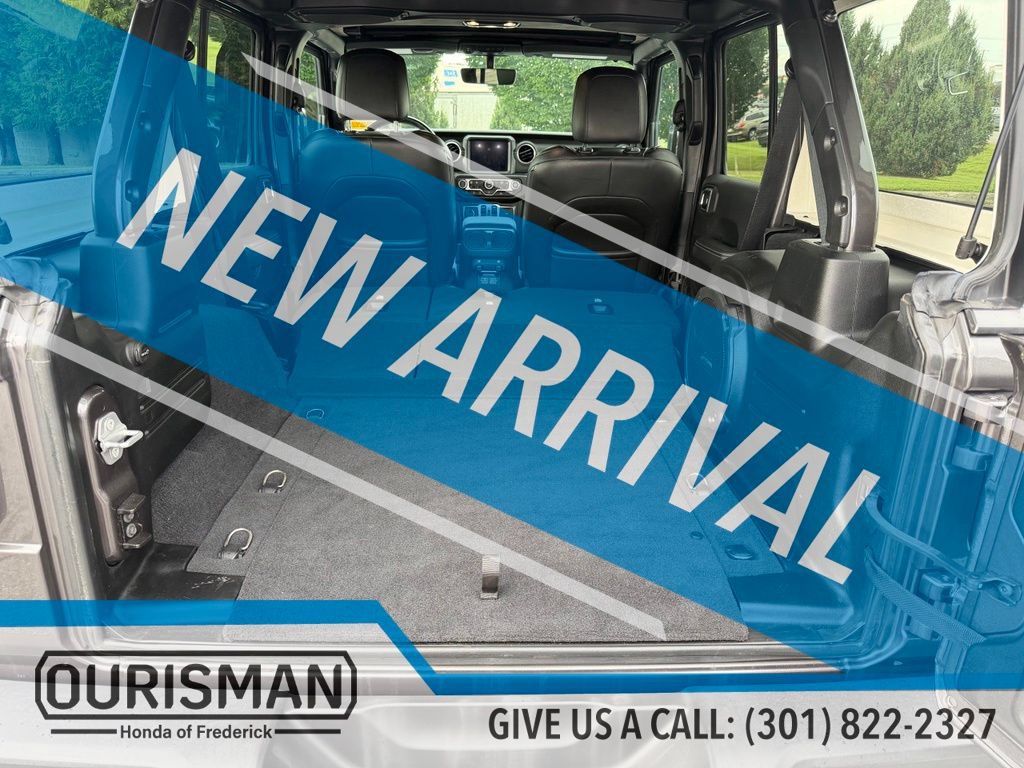Used 2021 Jeep Wrangler Unlimited Sahara AWD/4WD image 15