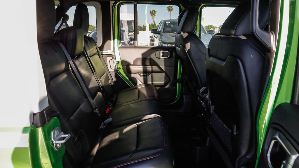 New 2026 Jeep Wrangler Unlimited Rubicon AWD/4WD image 20