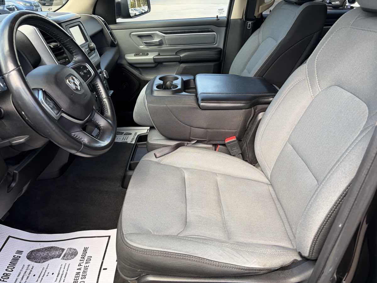 Used 2019 RAM 1500 Big Horn AWD/4WD image 10