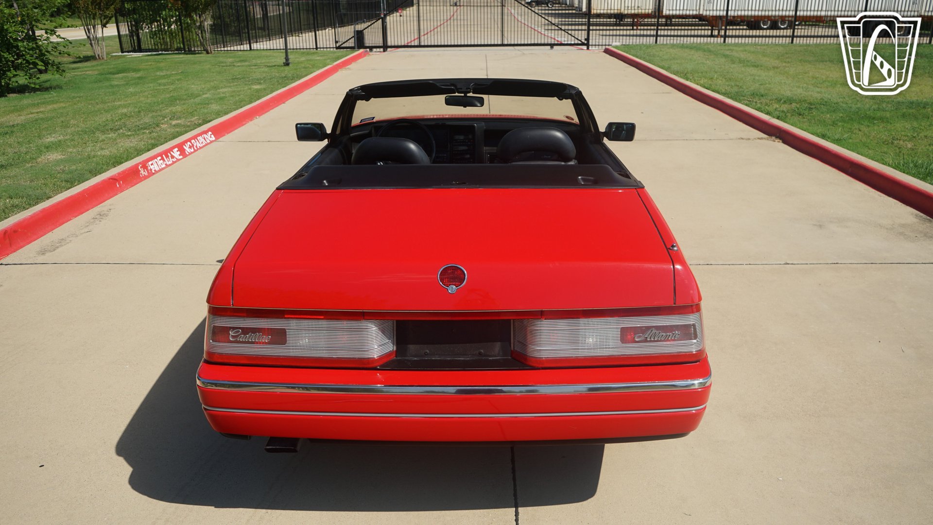 Used 1991 Cadillac Allante FWD image 11