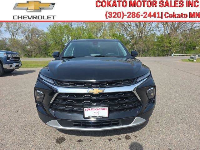 Used 2023 Chevrolet Blazer LT w/ Convenience Package AWD/4WD image 2