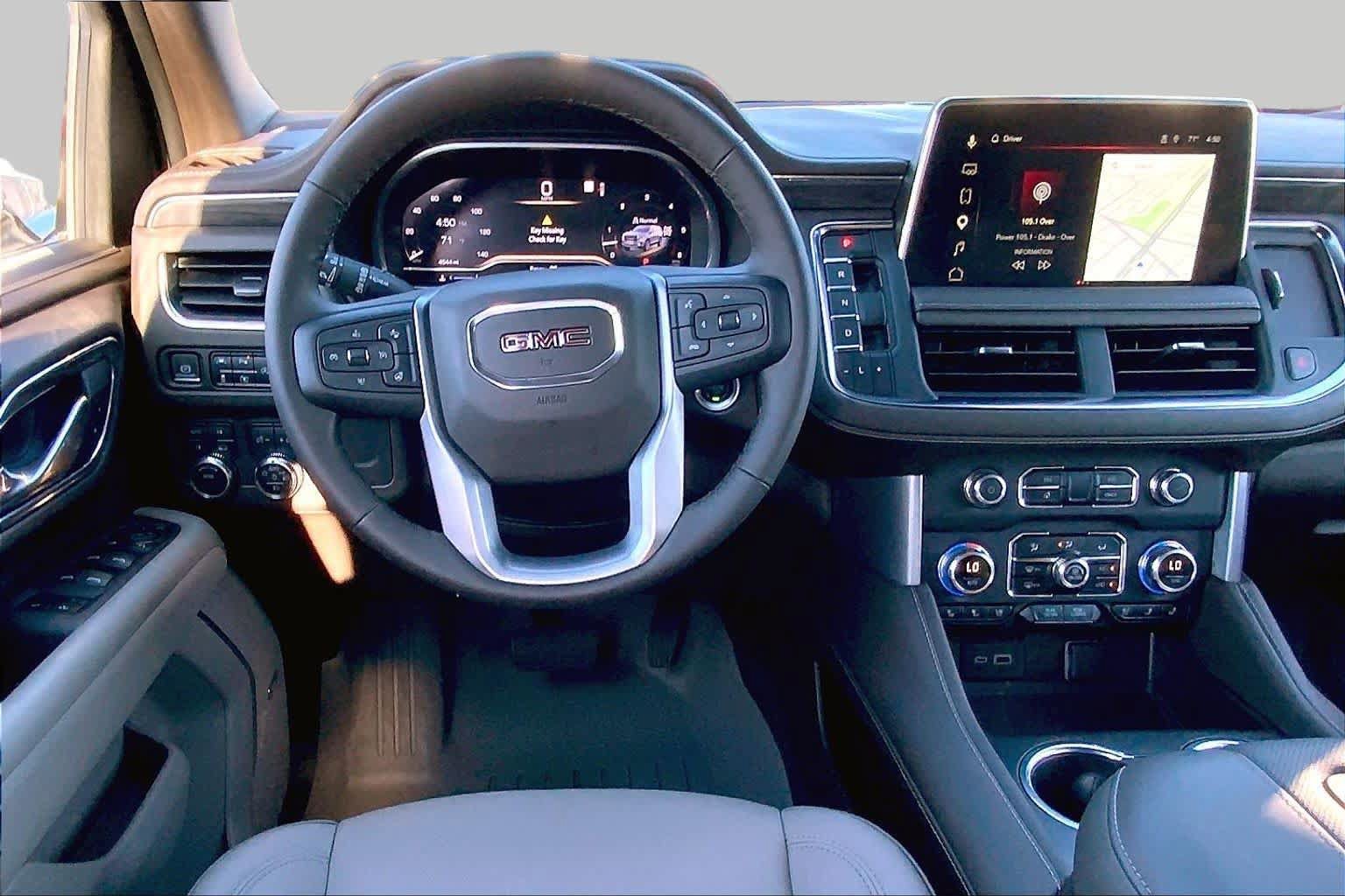 Used 2023 GMC Yukon SLT w/ SLT Premium Package AWD/4WD image 6