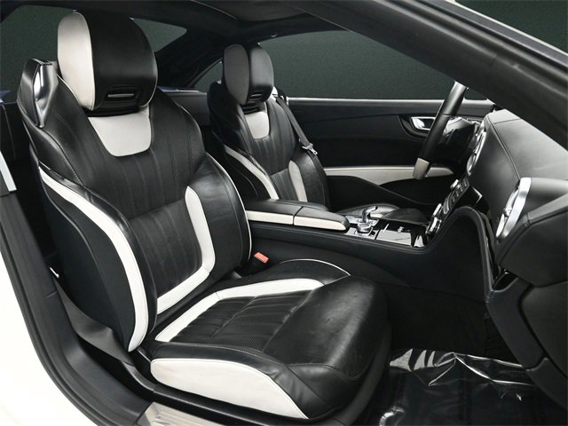 Used 2015 Mercedes-Benz SL 550 w/ White Arrow Edition image 16
