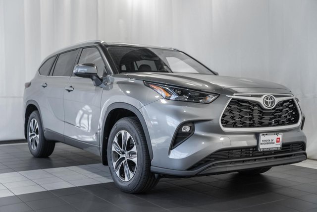 New 2025 Toyota Highlander XLE