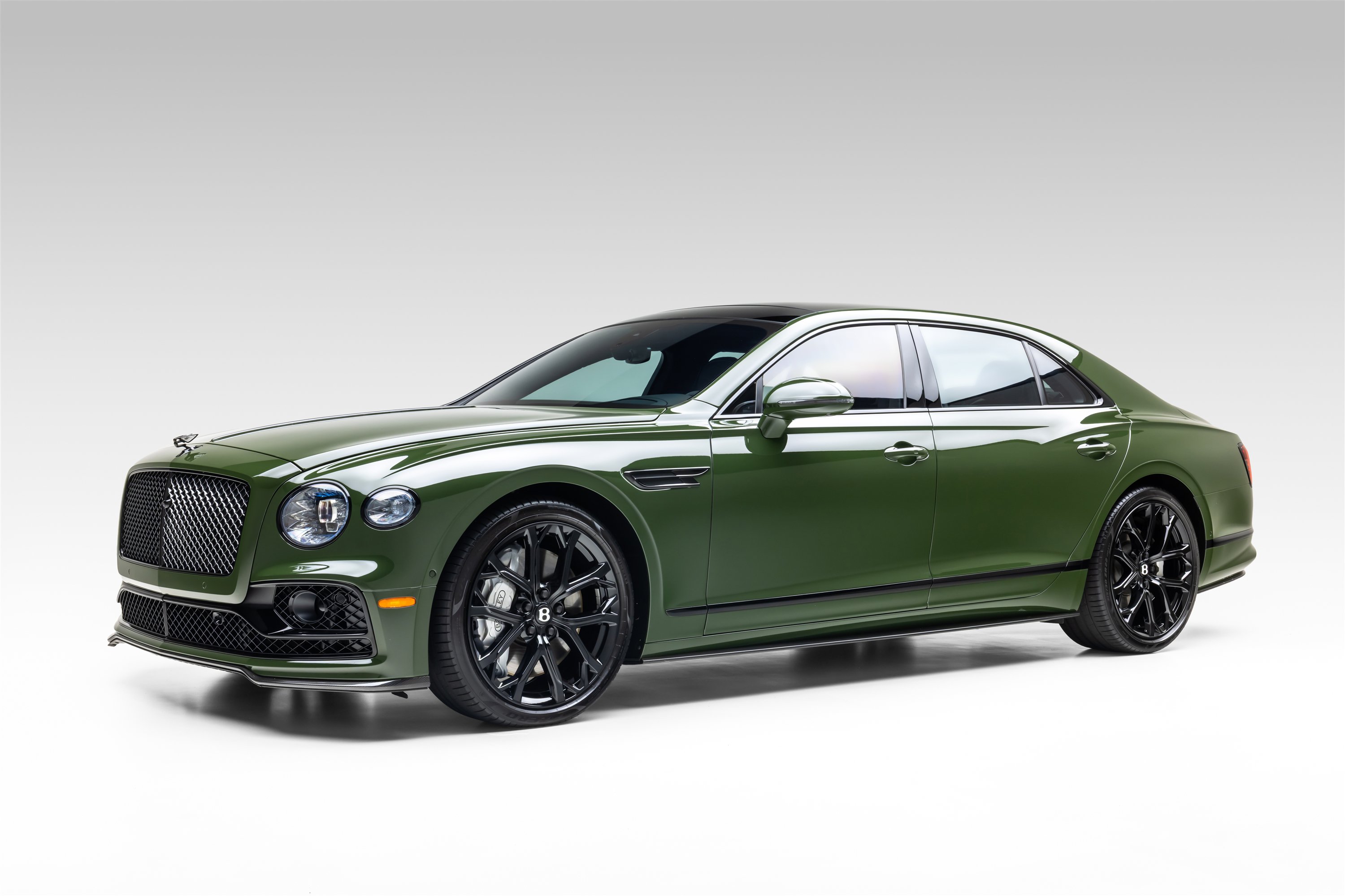 Used 2024 Bentley Flying Spur W12 AWD/4WD image 2