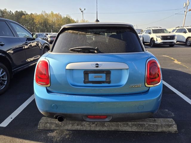 Used 2015 MINI Cooper 4-Door Hardtop image 5