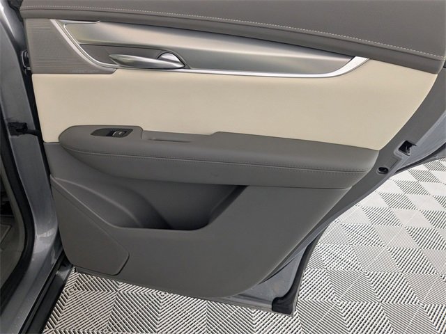 Used 2025 Cadillac XT5 Premium Luxury image 31