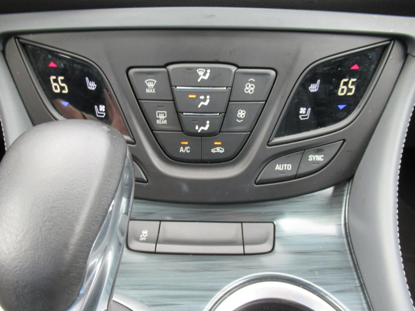 Used 2020 Buick Envision Premium w/ Driver Confidence Package AWD/4WD image 28