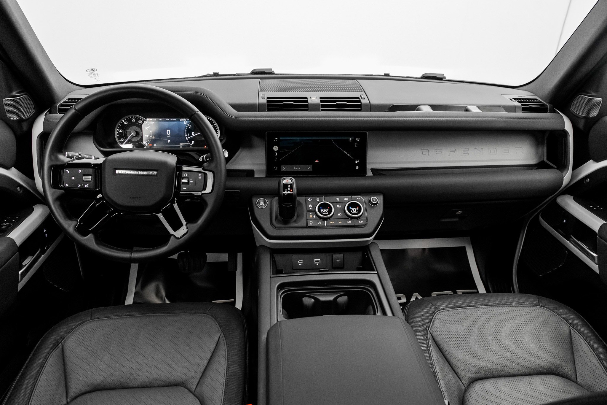 Used 2023 Land Rover Defender 110 X-Dynamic SE AWD/4WD image 36