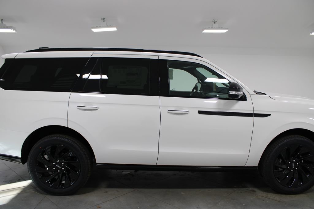 New 2026 Lincoln Navigator Reserve image 10