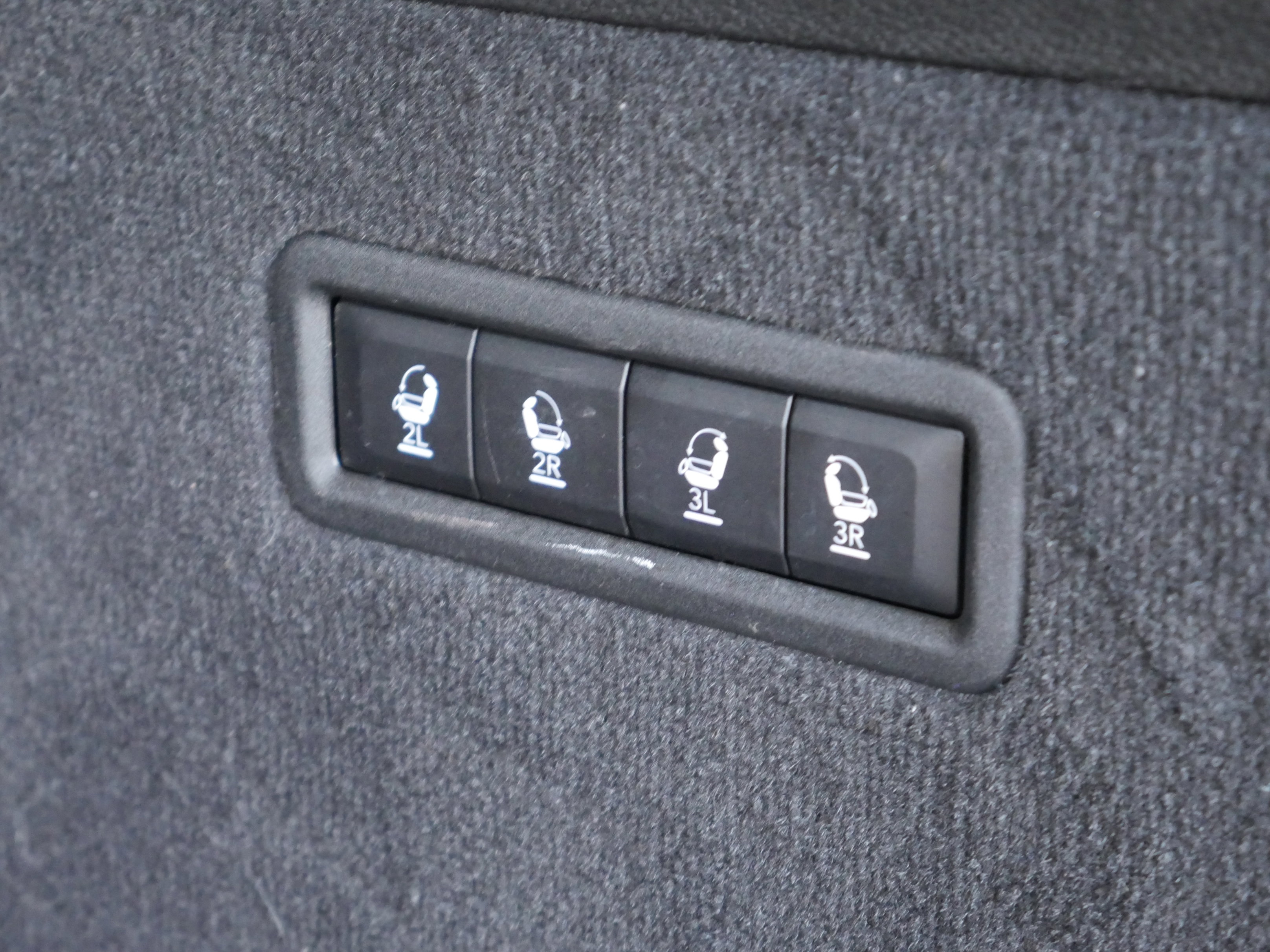 Used 2023 Jeep Grand Wagoneer 4WD image 24