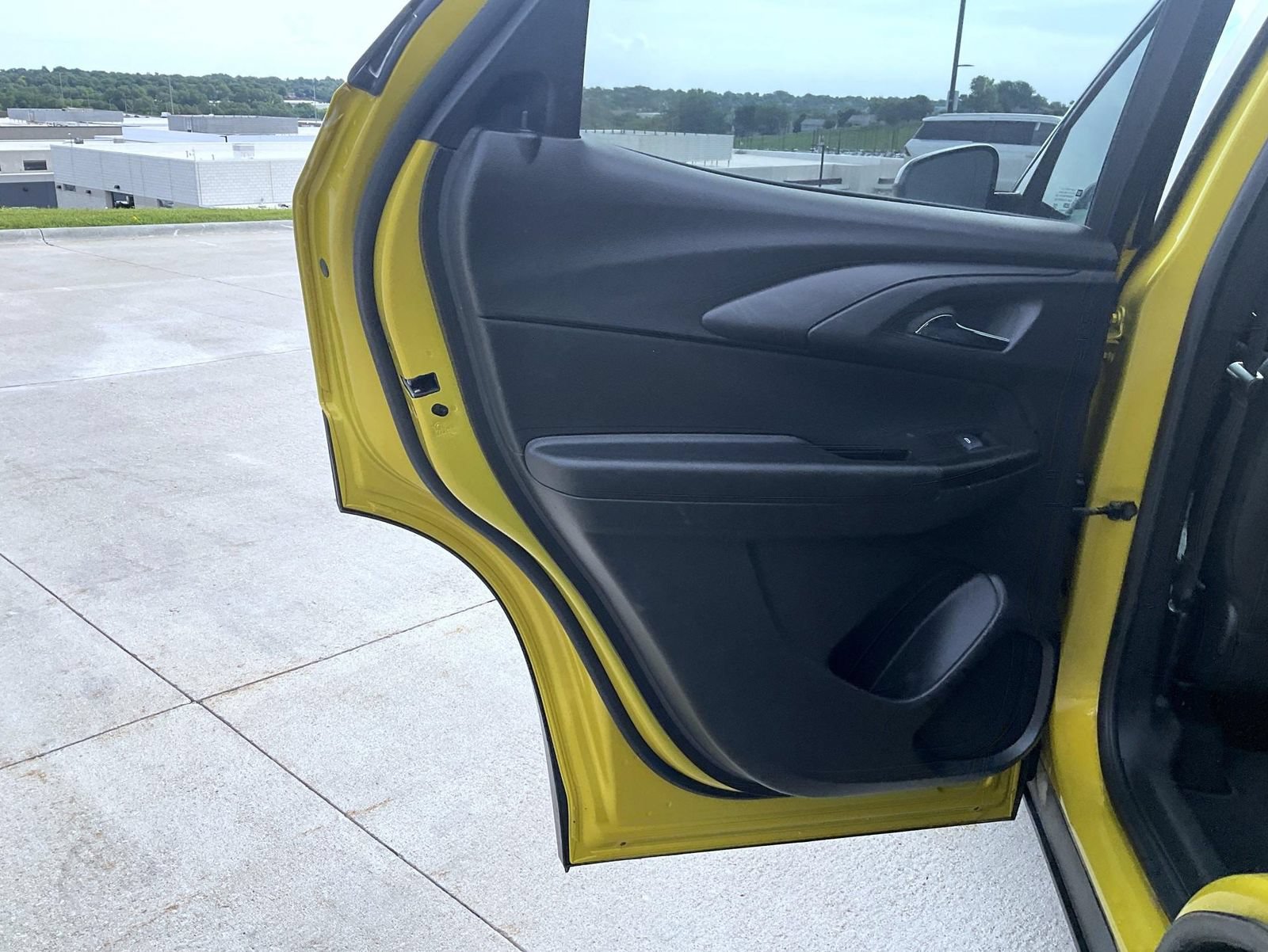 Used 2023 Chevrolet TrailBlazer ACTIV w/ Sun and Liftgate Package FWD image 18